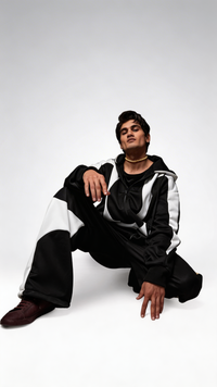 Anti-Grav Pullover